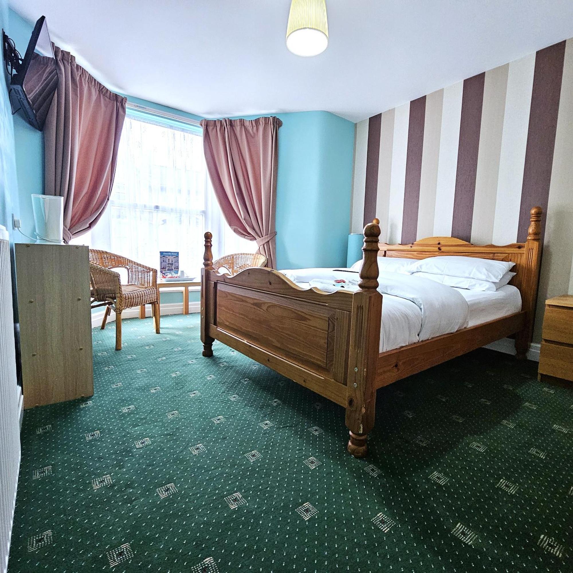 Denville Hotel Blackpool Eksteriør billede